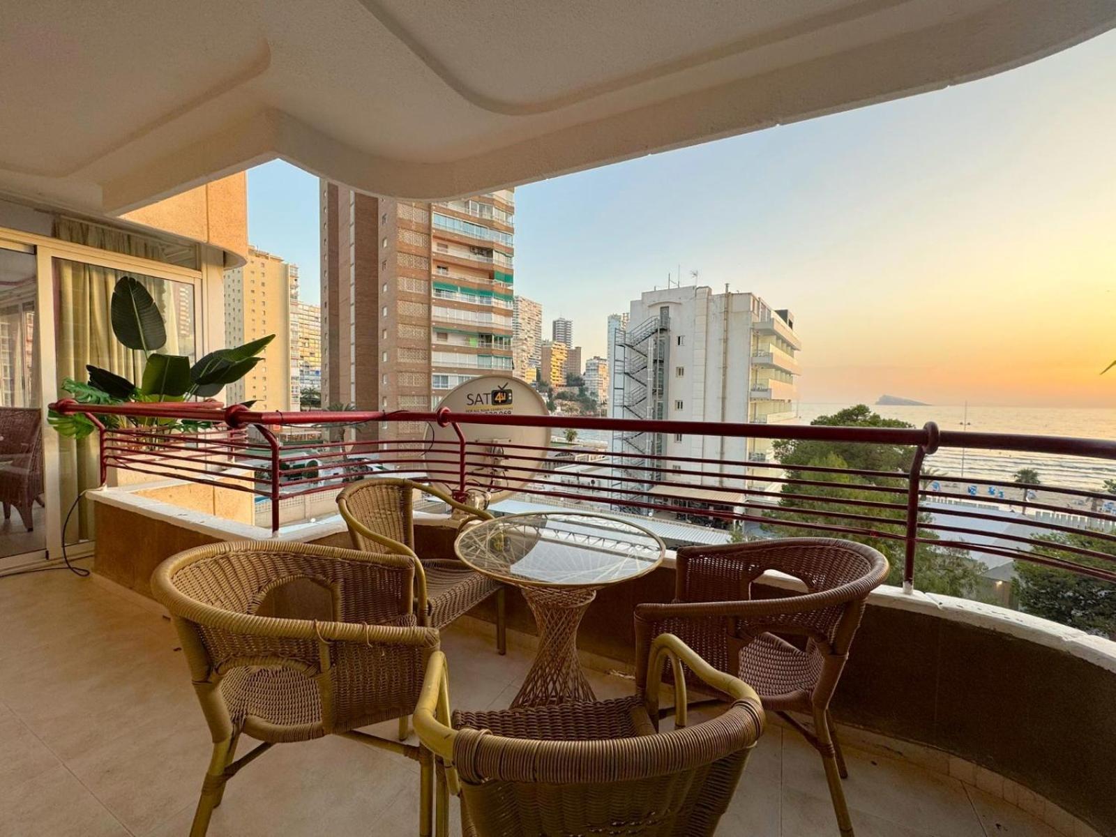 Coblanca 8-2º Fantasy Appartement